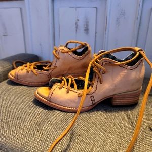 Free Bird sandals size 6
